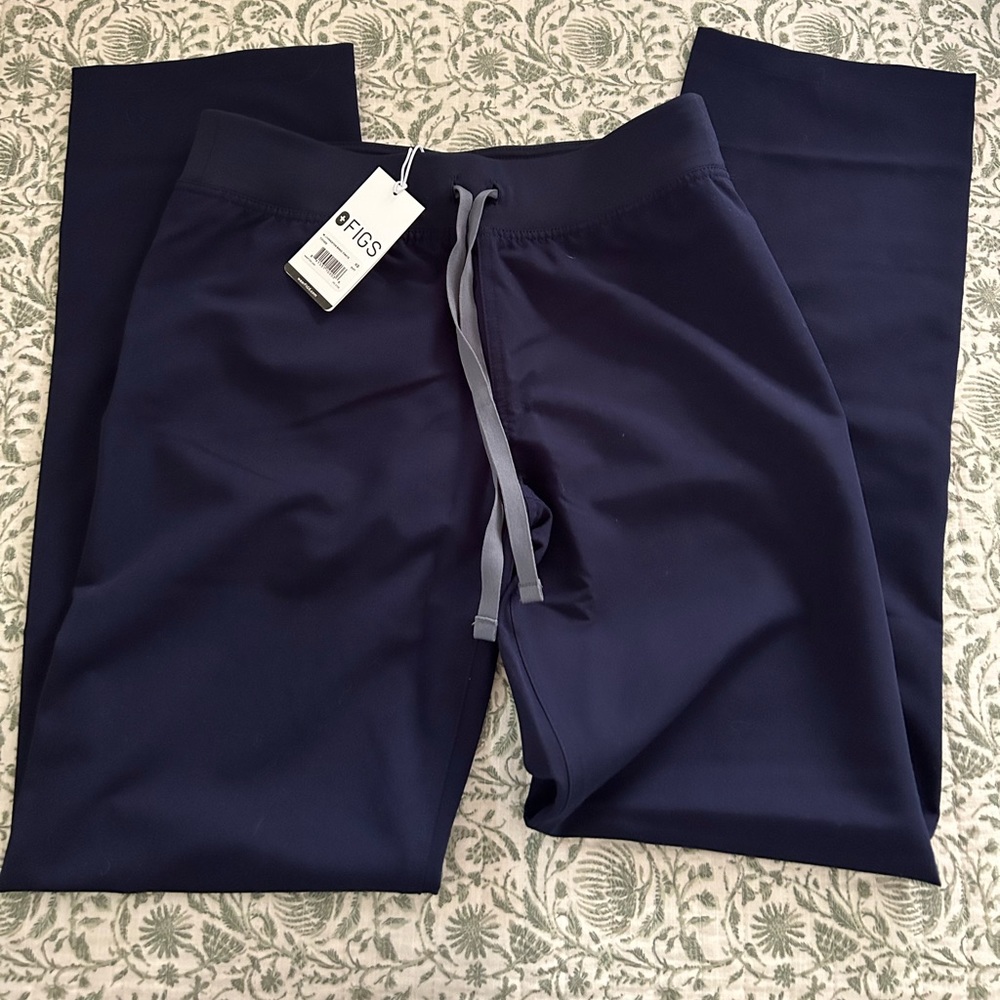 Figs Livingston Basic Scrubs Pants